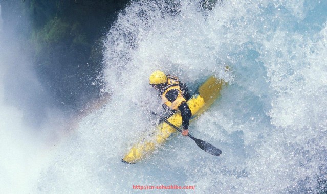 搜狐体育直播-中超联赛高清图片：美丽的赛场瞬间